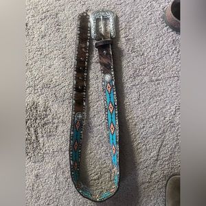Ariat. Size M. Southwest Beaded Calf Hair Belt.